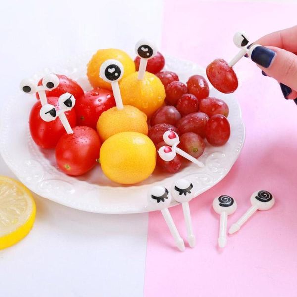 pcs/set cartoon mini eye fruit fork reusable plastic lunch picks sticks decorative kitchen kids accessor j4z3 forks
pcs/set cartoon mini eye fruit fork reusable plastic lunch picks sticks decorative kitchen kids accessor j4z3 forks