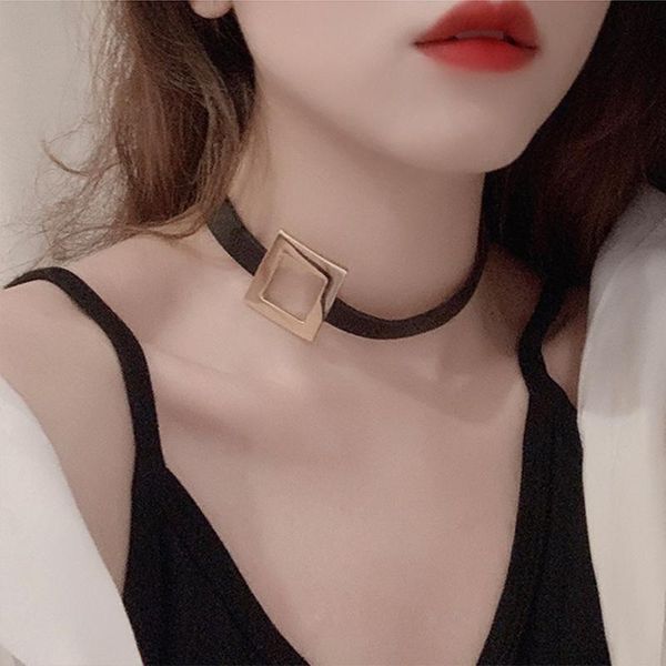 chokers amorcome gothic black leather choker necklace hip hop punk metal square charm short collar necklaces women collier femme jewelry, Golden;silver
chokers amorcome gothic black leather choker necklace hip hop punk metal square charm short collar necklaces women collier femme jewelry, Golden;silver