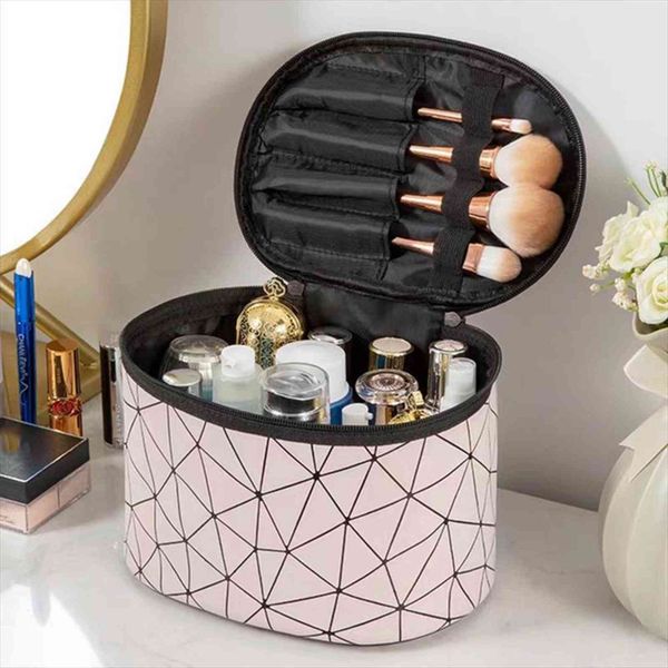 1 pc pu waterproof cosmetic bag striped women toiletry organizer zipper storage makeup pouch portable handbag make up
1 pc pu waterproof cosmetic bag striped women toiletry organizer zipper storage makeup pouch portable handbag make up