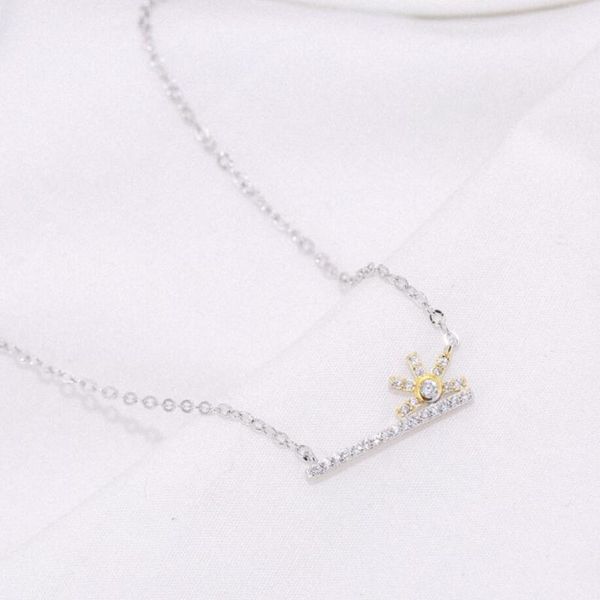 sun flower temperament fresh literary creative versa 925 sterling silver clavicle chain female necklace chokers, Golden;silver
sun flower temperament fresh literary creative versa 925 sterling silver clavicle chain female necklace chokers, Golden;silver