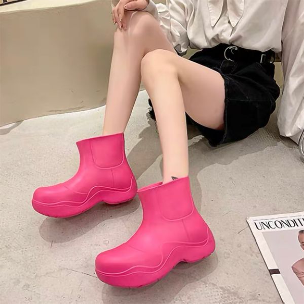 summer and autumn luxury women's boots designer fashion outer wear chelsea thick-soled waterproof non-slip jelly shoes, Black
summer and autumn luxury women's boots designer fashion outer wear chelsea thick-soled waterproof non-slip jelly shoes, Black