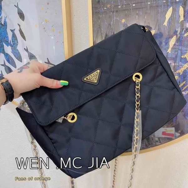 luxury handbags and storage p family women's 2021 new chaolingge chain large capacity medieval single shoulder messenger nylon parachut
luxury handbags and storage p family women's 2021 new chaolingge chain large capacity medieval single shoulder messenger nylon parachut
