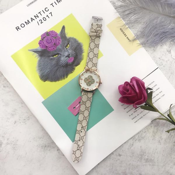 fine quartz costly printed strap delicate dial for white-collar workers watch ladies watches women fashion 2021 wristwatches, Slivery;brown
fine quartz costly printed strap delicate dial for white-collar workers watch ladies watches women fashion 2021 wristwatches, Slivery;brown