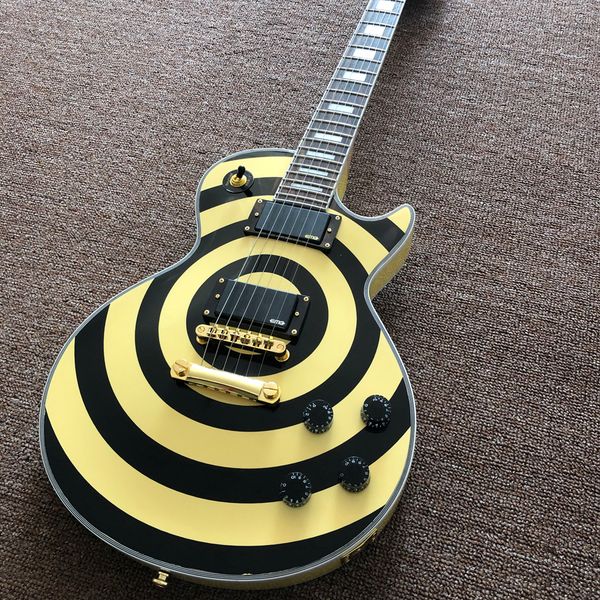 2021 customized electric guitar pickups customize golden container zakk mahogany model hipping
2021 customized electric guitar pickups customize golden container zakk mahogany model hipping
