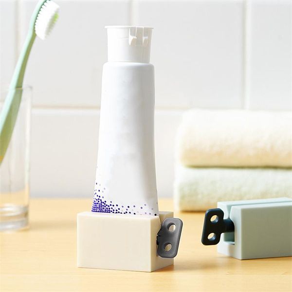1pcs home plastic toothpaste squeezer tube easy dispenser rolling holder bathroom supply tooth cleaning accessories toothbrush holders
1pcs home plastic toothpaste squeezer tube easy dispenser rolling holder bathroom supply tooth cleaning accessories toothbrush holders