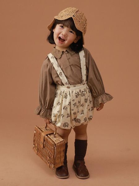 girl's spring printed pants baby fashion adjustment foreign style children's lace shoulder belt casual shorts, Black
girl's spring printed pants baby fashion adjustment foreign style children's lace shoulder belt casual shorts, Black