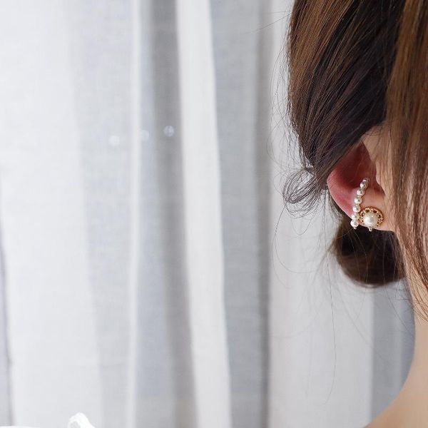 pearl earring women vintage ear clip studs ol daily accessories lady elegant korean s925 jewelry party hip hop dance girl gift stud, Golden;silver
pearl earring women vintage ear clip studs ol daily accessories lady elegant korean s925 jewelry party hip hop dance girl gift stud, Golden;silver