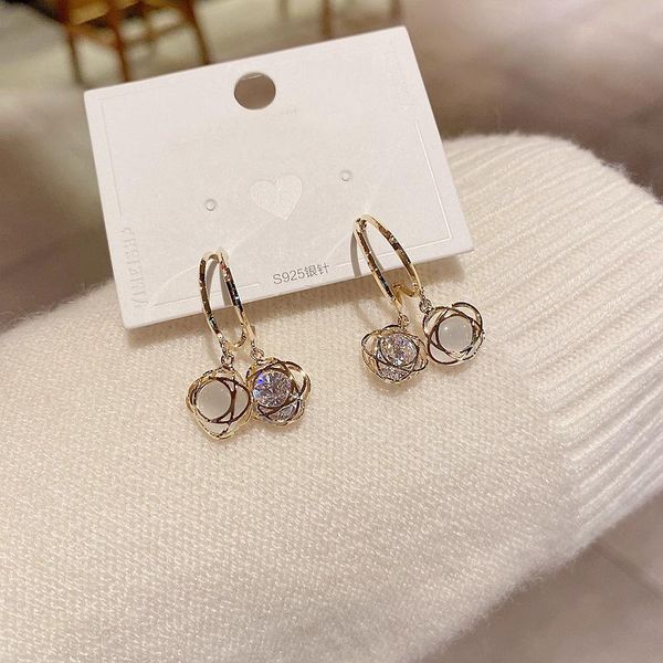 dangle & chandelier exquisite stone crystal flower pendant earrings for women gold color cubic zircon jewelry, Silver
dangle & chandelier exquisite stone crystal flower pendant earrings for women gold color cubic zircon jewelry, Silver