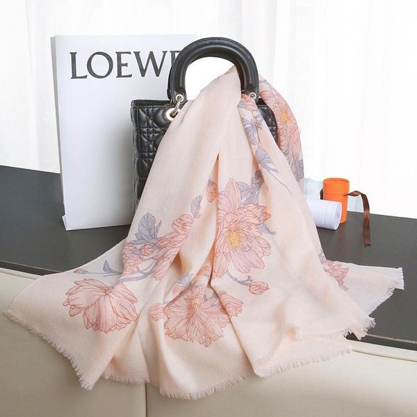 scarves women winter wraps elegant floral print 100% wool scarf shawl foulard 2021 190*70cm, Blue;gray
scarves women winter wraps elegant floral print 100% wool scarf shawl foulard 2021 190*70cm, Blue;gray