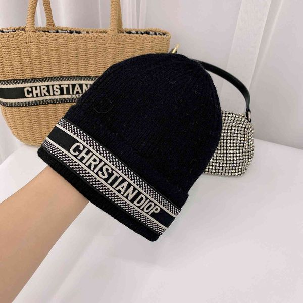 factory wholesale 50% off hat female autumn and winter versatile wool hat korean chao brand ins net red warm letter knitted cold pile man
factory wholesale 50% off hat female autumn and winter versatile wool hat korean chao brand ins net red warm letter knitted cold pile man