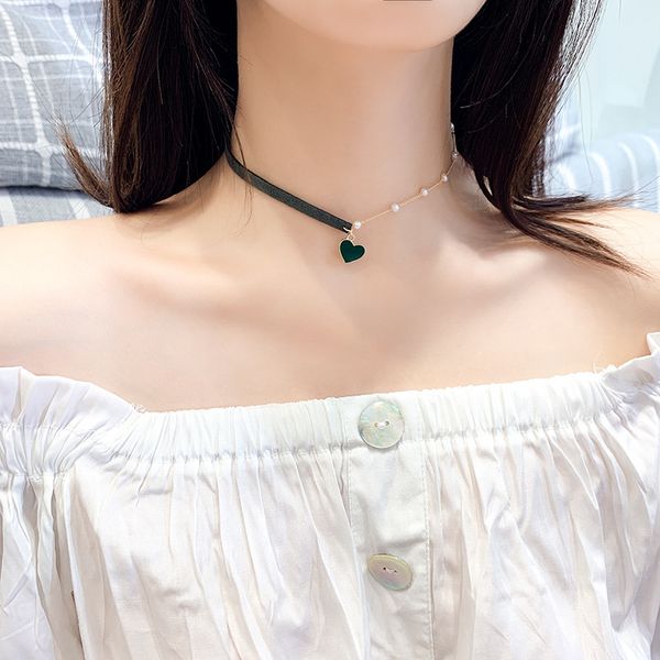 designer necklace luxury chain short pearl ornament clavicle women's love pendant choker net red collar band, Silver
designer necklace luxury chain short pearl ornament clavicle women's love pendant choker net red collar band, Silver