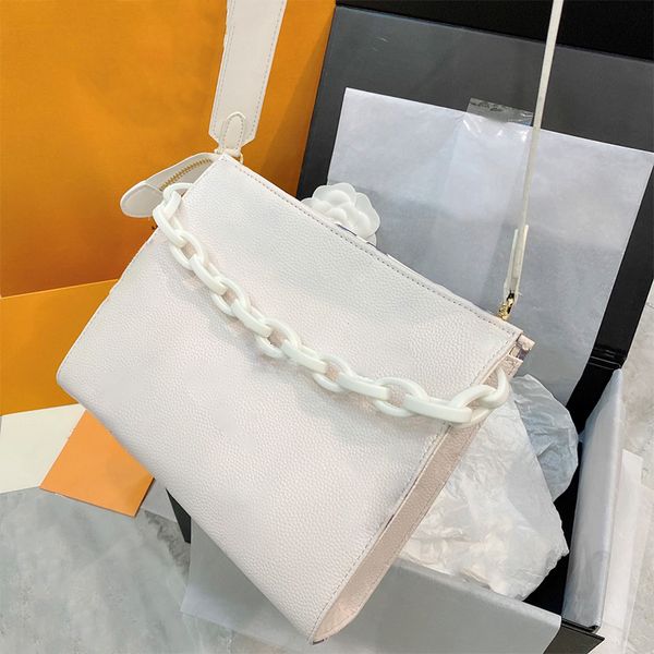 designer totes handbag luxury crossbody shoulder bags clutch bag handbags plain genuine leather high-quality size 25*20 cm
designer totes handbag luxury crossbody shoulder bags clutch bag handbags plain genuine leather high-quality size 25*20 cm
