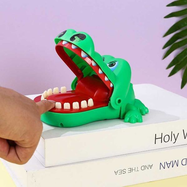 bite crocodile tiktok, interact toys, shake voice with the net red whole children's toys.
bite crocodile tiktok, interact toys, shake voice with the net red whole children's toys.