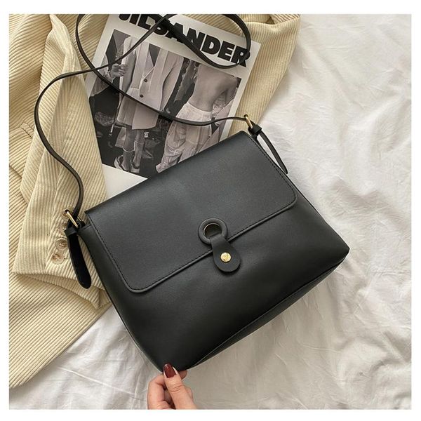 cross body pure color pu large capacity bag female 2021 retro portable briefcase single shoulder shopping messenger bags
cross body pure color pu large capacity bag female 2021 retro portable briefcase single shoulder shopping messenger bags