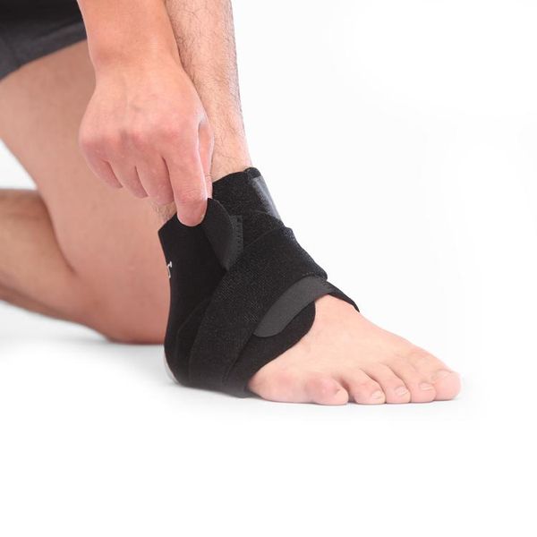 aolikes factory s elastic nylon strap ankle support brace badminton basketball football fitness heel protector gym equipment, Blue;black
aolikes factory s elastic nylon strap ankle support brace badminton basketball football fitness heel protector gym equipment, Blue;black