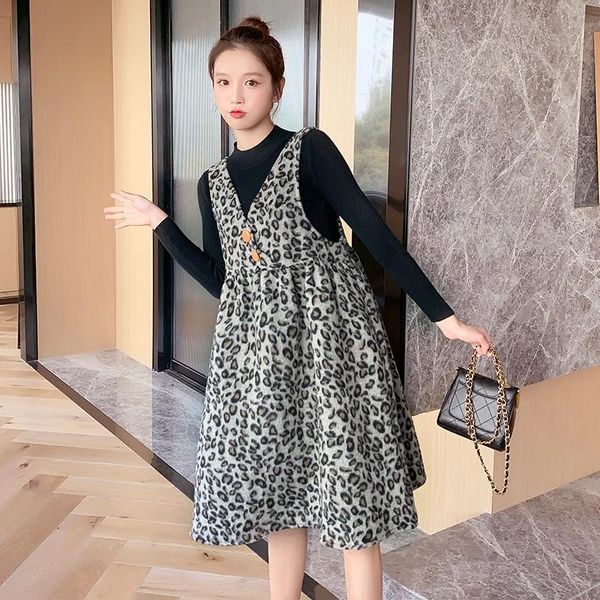 autumn winter fashionable pregnant woman leopard dress sleeveless v-neck knee-length a-line dresses cute maternity sundress, White
autumn winter fashionable pregnant woman leopard dress sleeveless v-neck knee-length a-line dresses cute maternity sundress, White