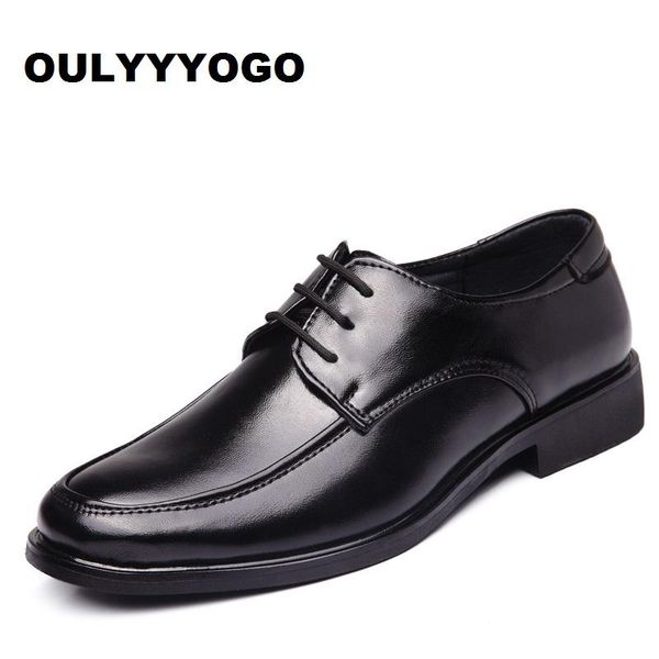 dress shoes spring and autumn man's business leather lace-up casual thick heels color: black
dress shoes spring and autumn man's business leather lace-up casual thick heels color: black