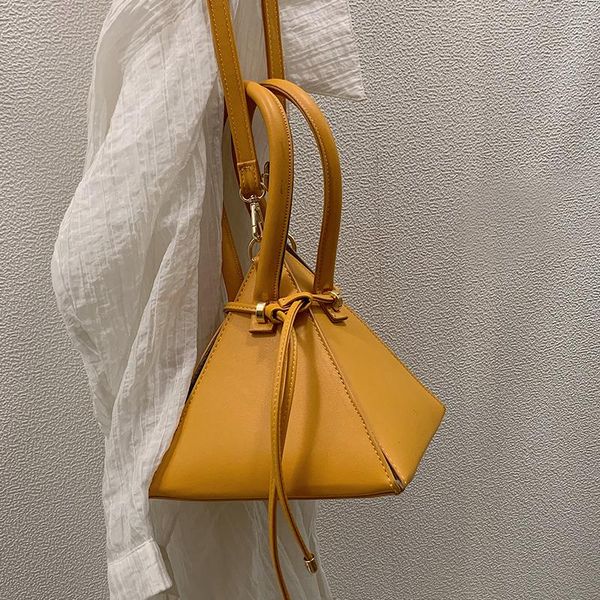 evening bags fashion pyramid purses handbags crossbody for women 2021 luxury design ladies shoulder messenger high quality
evening bags fashion pyramid purses handbags crossbody for women 2021 luxury design ladies shoulder messenger high quality