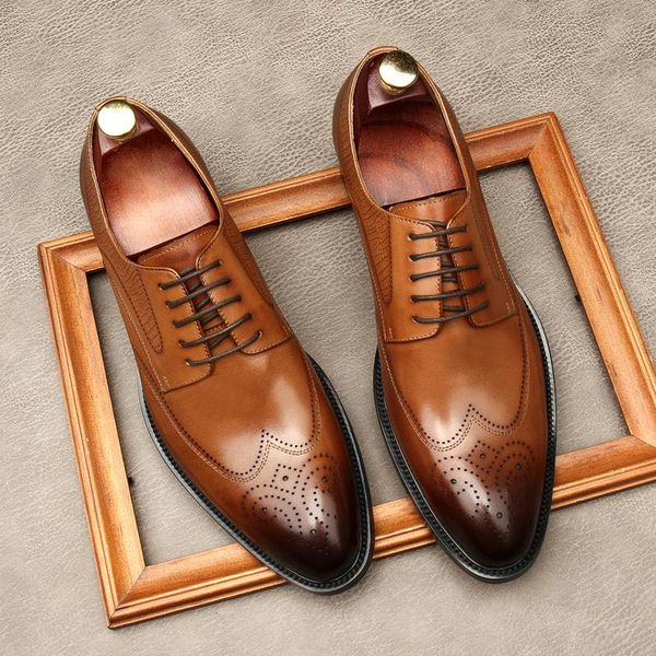 men's formal leather shoes, pointed toe, british style. cowhide carved. high-end wedding oxford large size dress shoes, Black
men's formal leather shoes, pointed toe, british style. cowhide carved. high-end wedding oxford large size dress shoes, Black