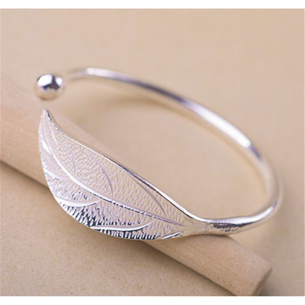 fashion silver color leaf charm bracelets & bangles for women adjustable pulseira feminina sl206 q0719, Black
fashion silver color leaf charm bracelets & bangles for women adjustable pulseira feminina sl206 q0719, Black