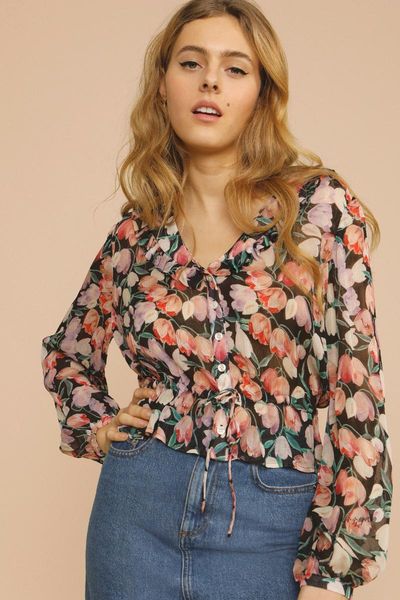 women's blouses & shirts women shirt spring and summer 2021 tulip watercolor painting with wooden ear edge lapel drawstring waist, White
women's blouses & shirts women shirt spring and summer 2021 tulip watercolor painting with wooden ear edge lapel drawstring waist, White