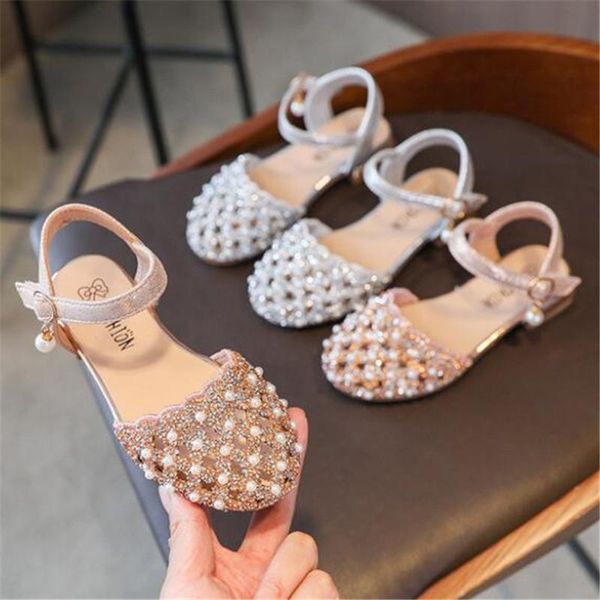 sandals 2021 childrens shoes pearl rhinestones shining kids princess baby girls for party and wedding, Black;red
sandals 2021 childrens shoes pearl rhinestones shining kids princess baby girls for party and wedding, Black;red