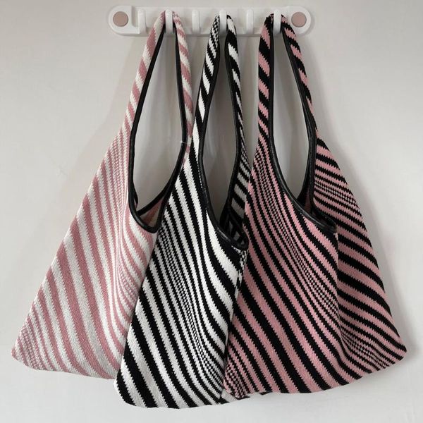 evening bags vintage style woolen knitted tote bag women large-capacity shoulder striped shopper ladies handbags bolsa feminina
evening bags vintage style woolen knitted tote bag women large-capacity shoulder striped shopper ladies handbags bolsa feminina
