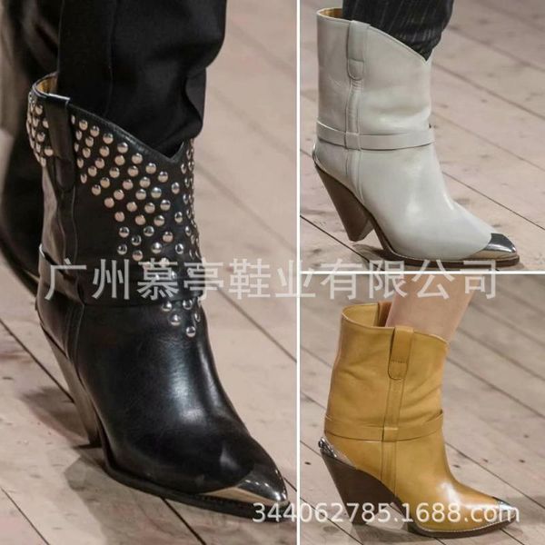 boots fashion solid color pointed tapered heel rivet t-stage catwalk sleeve winter, Black
boots fashion solid color pointed tapered heel rivet t-stage catwalk sleeve winter, Black