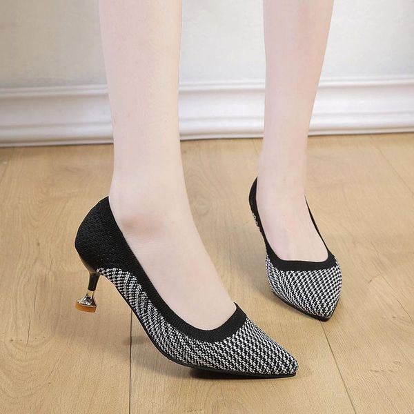 dress shoes 2021 spring autumn female sandals pointed lady high heels black with thick wild women single zapatos u28-38
dress shoes 2021 spring autumn female sandals pointed lady high heels black with thick wild women single zapatos u28-38