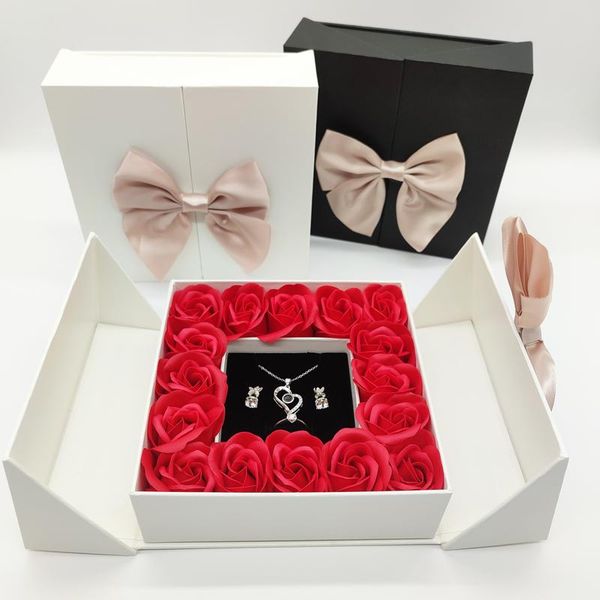 mothers day christmas gift rose flower artificial wedding girlfriend propose birthday party valentines gifts box favor
mothers day christmas gift rose flower artificial wedding girlfriend propose birthday party valentines gifts box favor