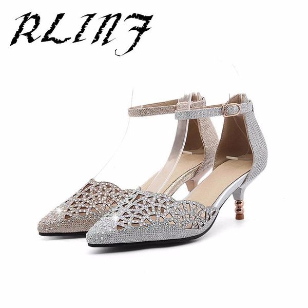 hollow crystal thin wedding high heels women rhinestone tip toe with heel size 32-45 dress shoes, Black
hollow crystal thin wedding high heels women rhinestone tip toe with heel size 32-45 dress shoes, Black