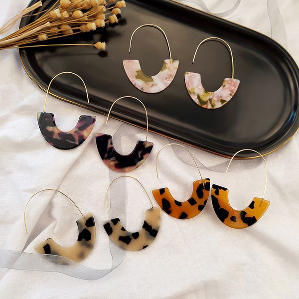 new fashion leopard print acrylic acetate plate u-shaped earrings trend personalized earrings for women, Silver
new fashion leopard print acrylic acetate plate u-shaped earrings trend personalized earrings for women, Silver