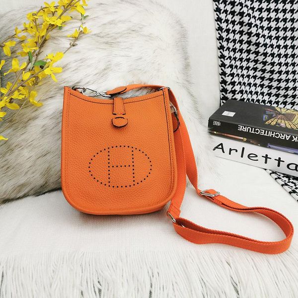 evening bags women leather shoulder bag luxury designer bucket 2021 small chain handbags lady france cross body
evening bags women leather shoulder bag luxury designer bucket 2021 small chain handbags lady france cross body