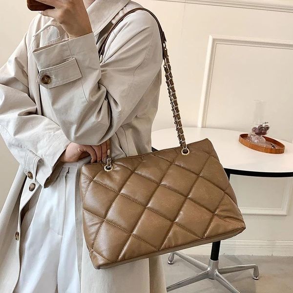 evening bags diamond design woman handbag large capacity messenger pu leather ladies shoulder trend female travel tote
evening bags diamond design woman handbag large capacity messenger pu leather ladies shoulder trend female travel tote