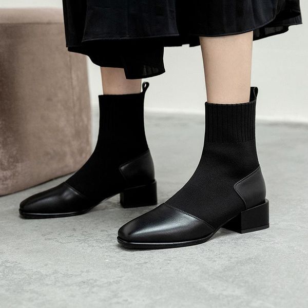 boots qzyerai 2021 fashion cow genuine leather women ankle stretch square heel short ladies black booties
boots qzyerai 2021 fashion cow genuine leather women ankle stretch square heel short ladies black booties