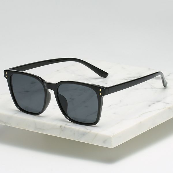 2021 women's fashion street po polarized sunglasses net red same glasses men's style
2021 women's fashion street po polarized sunglasses net red same glasses men's style