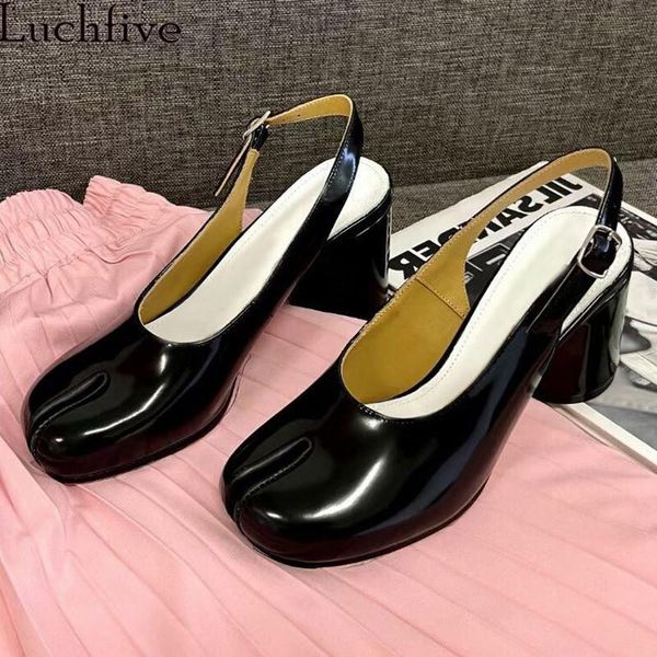dress shoes trotters split toe sandals round high heels woman ankle buckle strap outwear black genuine leather ladies
dress shoes trotters split toe sandals round high heels woman ankle buckle strap outwear black genuine leather ladies