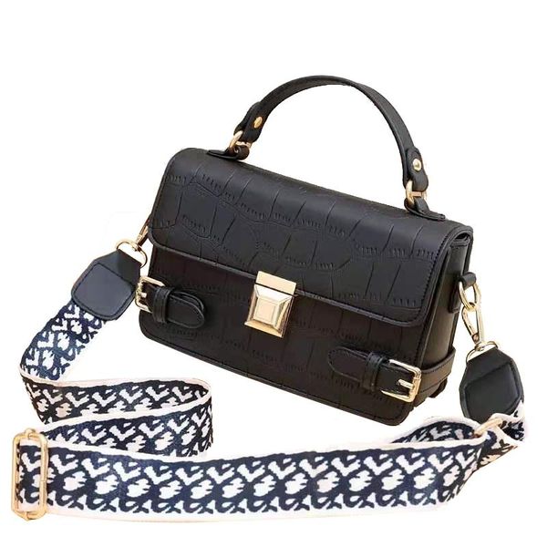 cross body dl164 23 trendy korean style all match single room diagonal small square bag
cross body dl164 23 trendy korean style all match single room diagonal small square bag