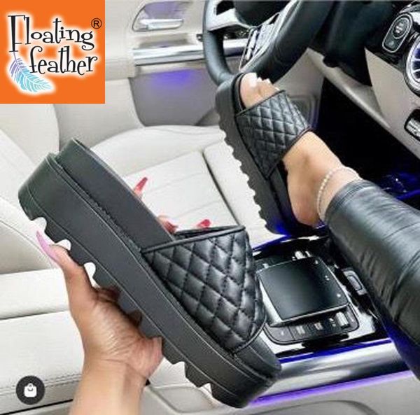 slippers large size women 21 years summer thick-soled diamond ladies sandals european and american footwear flip flops women's s, Black
slippers large size women 21 years summer thick-soled diamond ladies sandals european and american footwear flip flops women's s, Black
