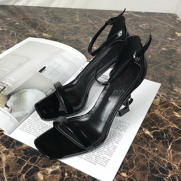 brand ultra-high sandals women contracted ankle fashionable leather shoes with 11 cm high us34/43, Black
brand ultra-high sandals women contracted ankle fashionable leather shoes with 11 cm high us34/43, Black