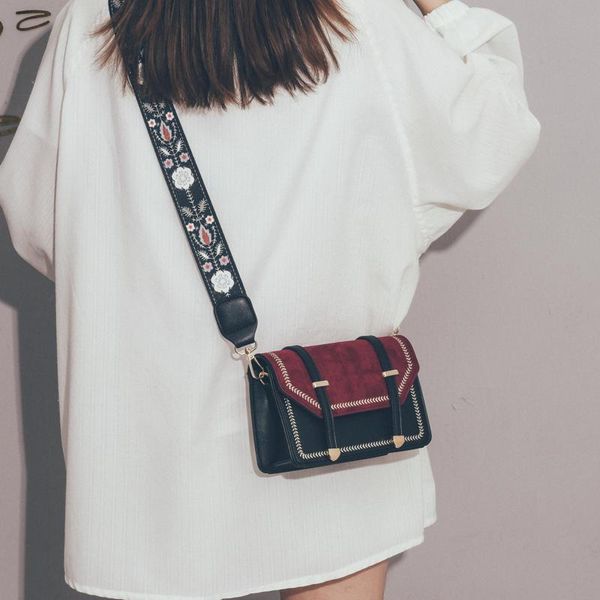 french niche high-end women's bag 2021 korean version of all-match messenger chic fashion simple small square shoulder bags
french niche high-end women's bag 2021 korean version of all-match messenger chic fashion simple small square shoulder bags