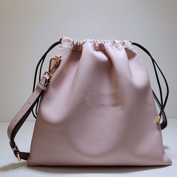 New Drawstring Clutch Bag Women Handbags Genuine Leather Hand Bags Crossbody Shoulder Bag Detchable Wide Strap Fashion FF Letter Tote Bag
New Drawstring Clutch Bag Women Handbags Genuine Leather Hand Bags Crossbody Shoulder Bag Detchable Wide Strap Fashion FF Letter Tote Bag