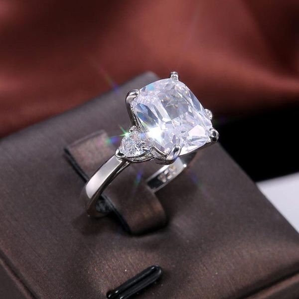wedding rings cz series oval triple women full bling iced out zircon elegant romantic lady jewelry anillos mujer, Slivery;golden
wedding rings cz series oval triple women full bling iced out zircon elegant romantic lady jewelry anillos mujer, Slivery;golden