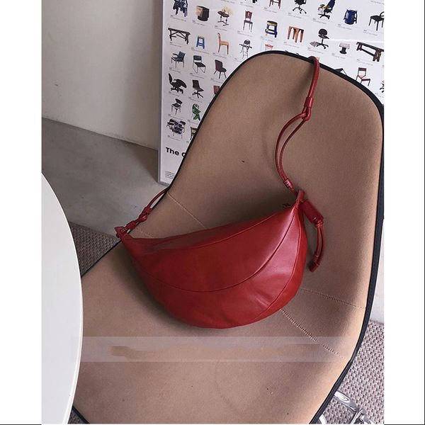 pu leather shoulder crossbody bag for women 2021 fashion girls purses and handbag female shopper crescent shape mini wallet, Red;black
pu leather shoulder crossbody bag for women 2021 fashion girls purses and handbag female shopper crescent shape mini wallet, Red;black