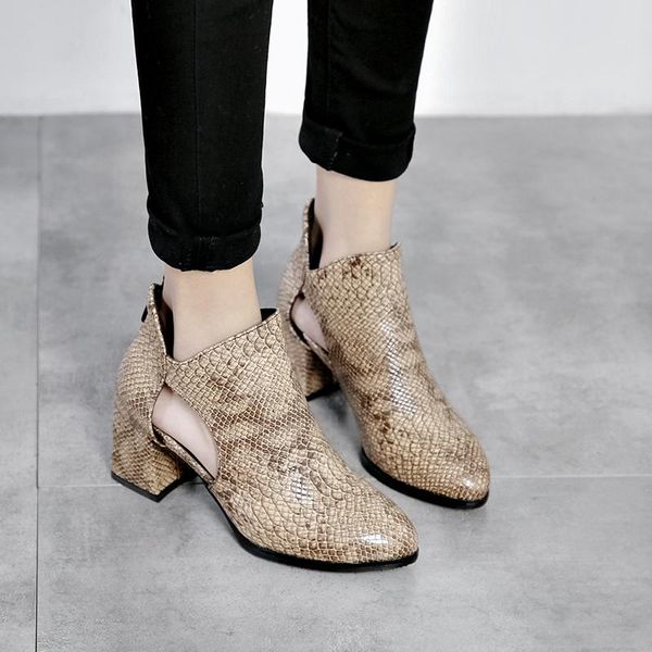 women shoes brown snake printed stilettos spring hollow coarse sandals 6.5cm wedges plus size 33-43, Black
women shoes brown snake printed stilettos spring hollow coarse sandals 6.5cm wedges plus size 33-43, Black