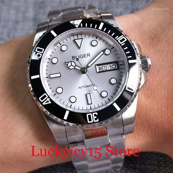 wristwatches nh36a weekday date 40mm selfwinding men wristwatch silver dial glide lock oyster bracelet, Slivery;brown
wristwatches nh36a weekday date 40mm selfwinding men wristwatch silver dial glide lock oyster bracelet, Slivery;brown