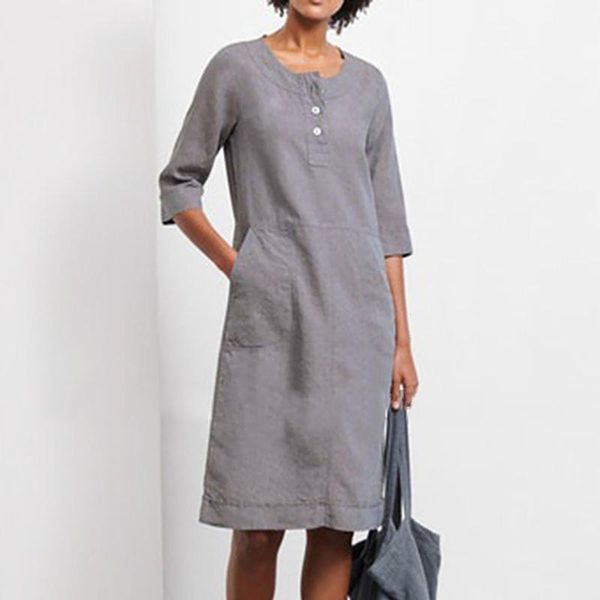 casual dresses 2021 fashion autumn women's midi dress solid color loose cotton o neck half sleeve vestidos, Black;gray
casual dresses 2021 fashion autumn women's midi dress solid color loose cotton o neck half sleeve vestidos, Black;gray