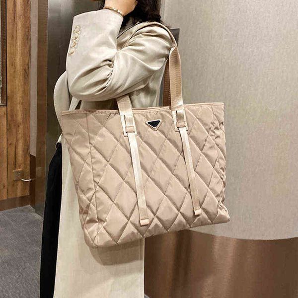 brand designer women's tote bags 2020 autumn winter new lady shoulder nylon handbags large capacity shopper
brand designer women's tote bags 2020 autumn winter new lady shoulder nylon handbags large capacity shopper