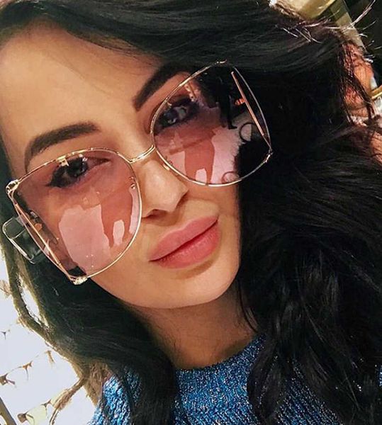 aviator sunglasses luxury hollow out big pearlbig picture frame sunglasses fashion women sun shades eyewear vintage cat eye glasses sale uv4, White;black
aviator sunglasses luxury hollow out big pearlbig picture frame sunglasses fashion women sun shades eyewear vintage cat eye glasses sale uv4, White;black