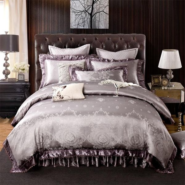 bedding sets 4/6 pieces luxury silver set king size bed quilted skirt satin jacquard cotton duvet cover couvre lit
bedding sets 4/6 pieces luxury silver set king size bed quilted skirt satin jacquard cotton duvet cover couvre lit